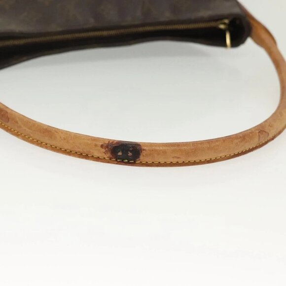 LOUIS VUITTON Monogram Looping GM Shoulder Bag - Picture 6 of 16